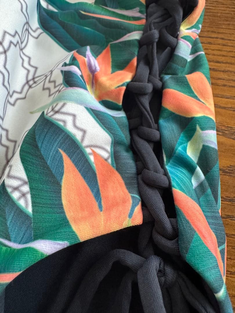 アリシアスタン ビキニ リーフ柄