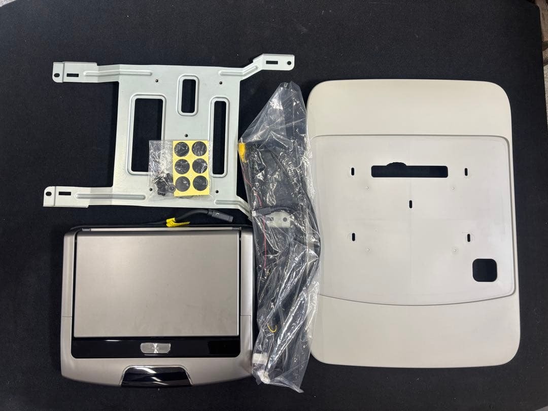 la600s タント 後席モニター エンジンスターター