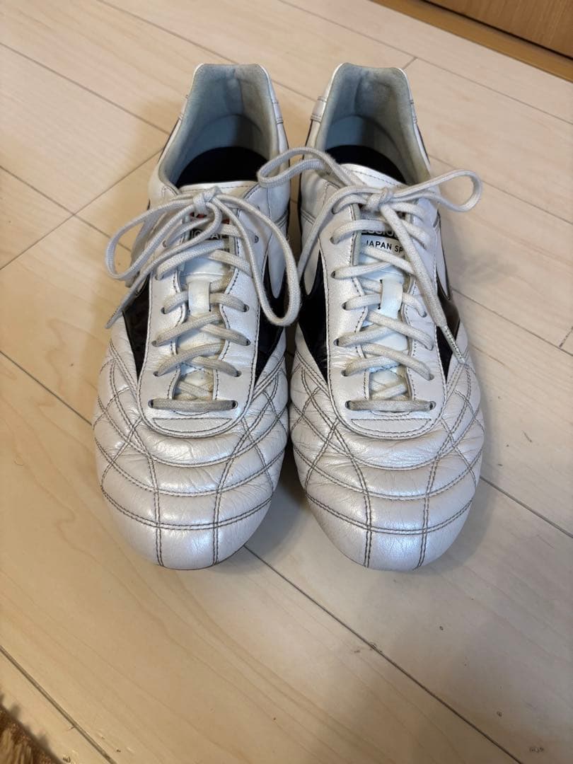 サッカースパイク　ミズノモレリア2Japan