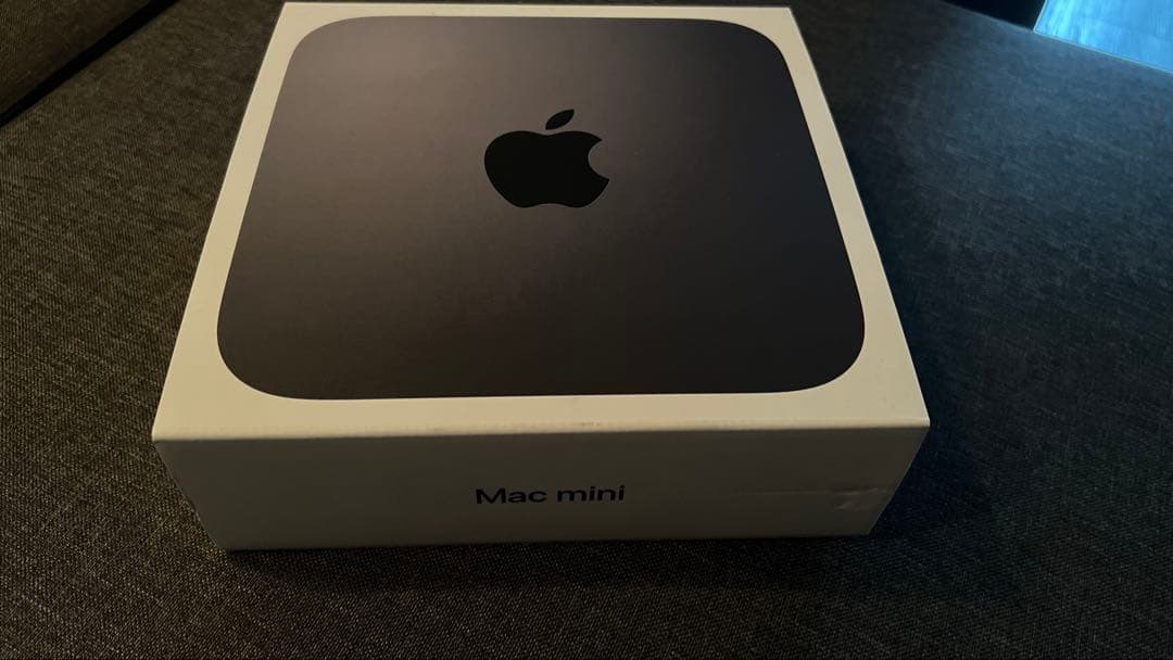 Mac mini 2018 i7 1GB + Satechi スタンド & ハブ