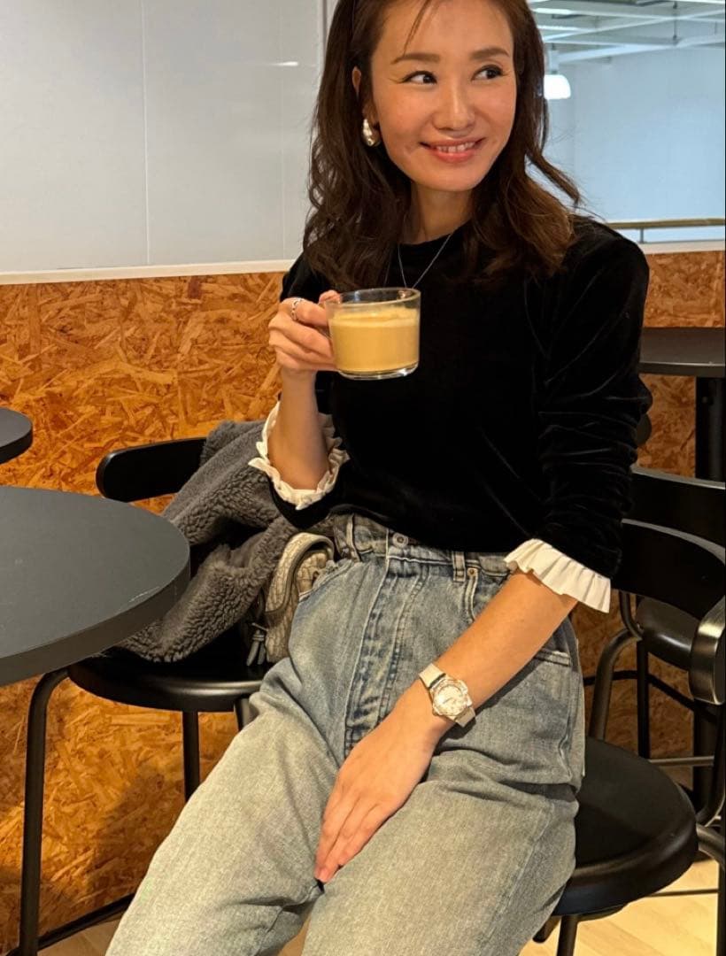 新品タグ付きアンプレガントベロアロンT黒