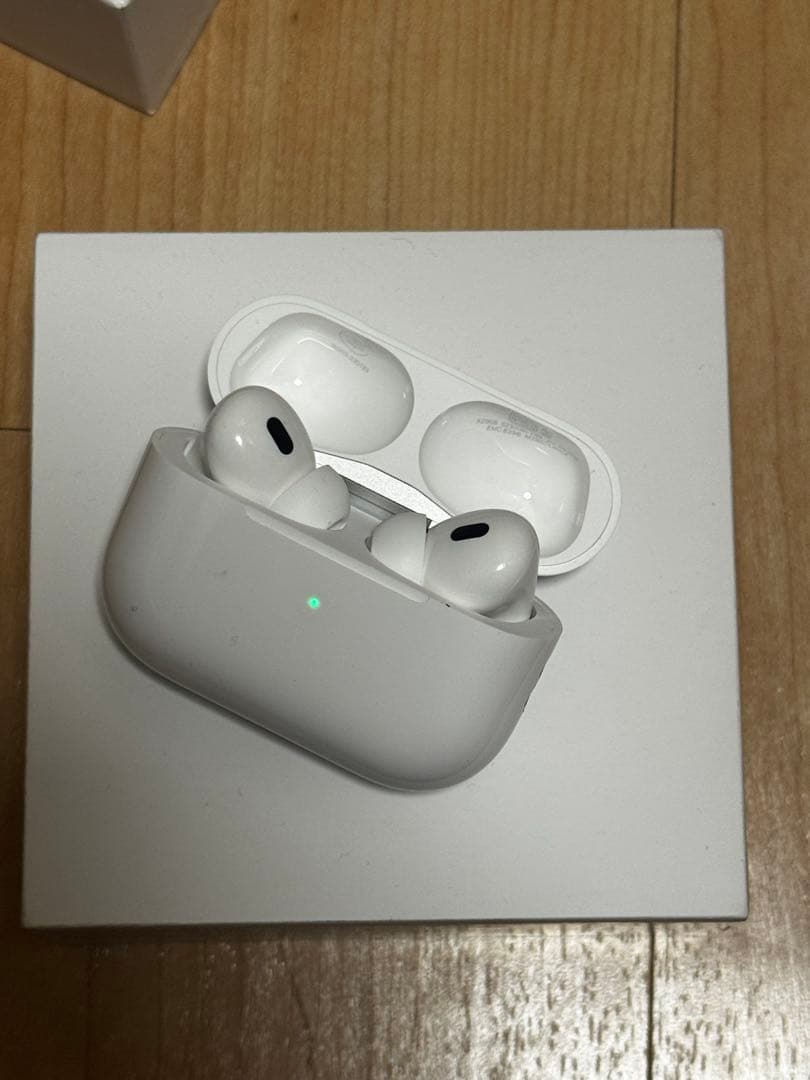 【極美品】Apple AirPods Pro 第2世代 (USB-C) 付属品有